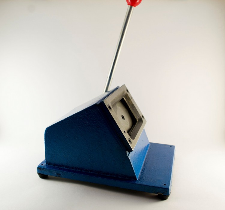 Вырубка для визиток ПВХ/ламинация 50х90 мм (прямоугольные углы)  Синяя