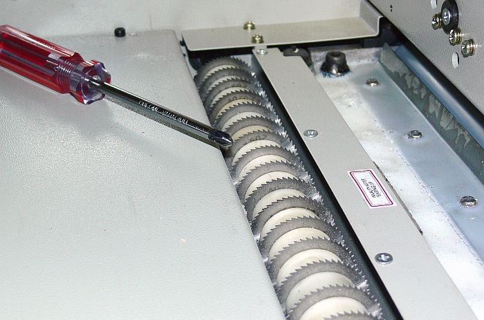 Машина термоклеевая  BW-920T   дл.листа 330мм / max.толщина 37мм