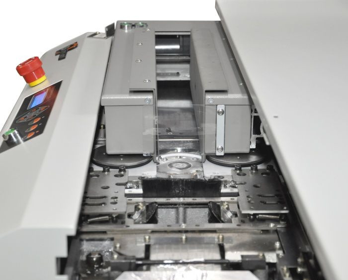 Машина термоклеевая  BW-950Z3  дл.листа 310мм / max.толщина 58мм