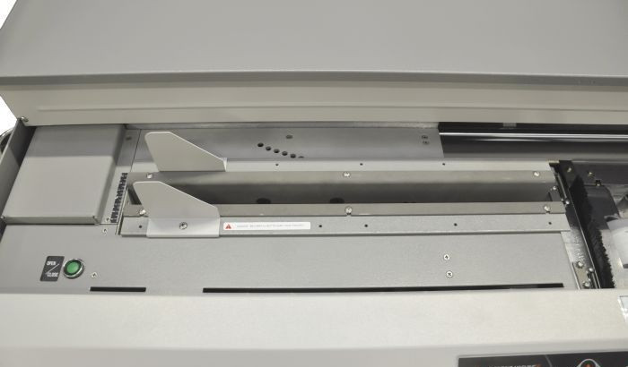 Машина термоклеевая  BW-976V6  дл.листа 420мм / max.толщина 60мм