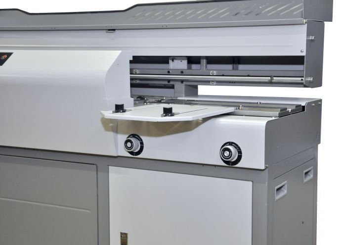 Машина термоклеевая  BW-976V6  дл.листа 420мм / max.толщина 60мм