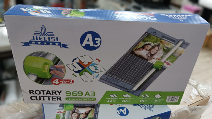 Резак роликовый  JIELISI 969-3 (А3)  (6л/70гр/420mm) 4 лезвия  (Ровный срез, Волна, Пунктир, Биговка)